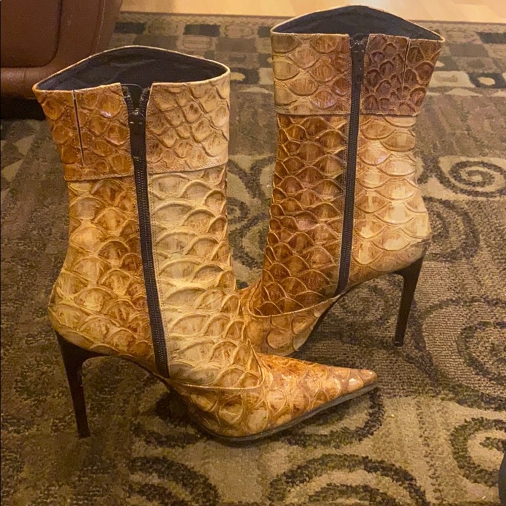 Snake Skin Cow Girl Boots. Italian made